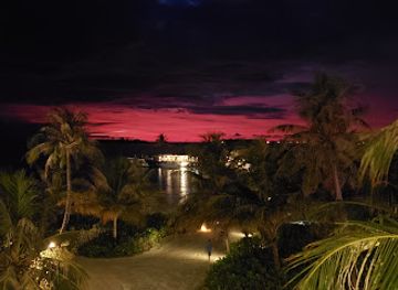 maldives/gulhi-island/nightclub/sunset-deck