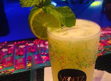 brazil/salvador/itapua/nightclub/voltz-music-bar