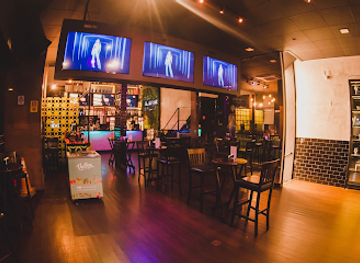 brazil/planalto-central/nightclub/lah