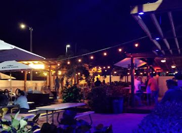 puerto-rico/dorado/nightclub/tres-palos-bar-grill