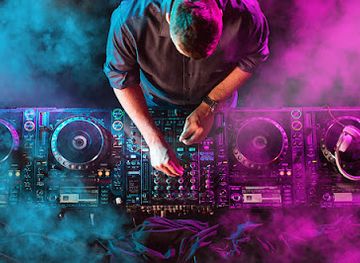 uzbekistan/tashkent/shaykhantakhur/nightclub/de-amor