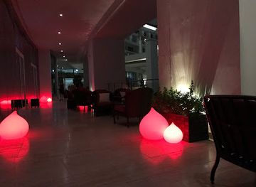 united-arab-emirates/dubai/palm-jumeirah/nightclub/serafina-lounge