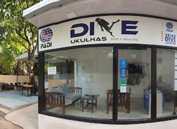 maldives/ukulhas/nightclub/dive-ukulhas