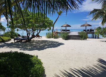 maldives/gan-island/nightclub/dhora-bar