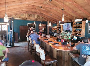 texas/davis-mountains-state-park/nightclub/blue-mountain-bar-and-grill