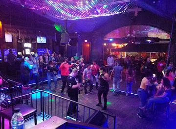 louisiana/new-orleans/french-quarter/nightclub/beach-on-bourbon