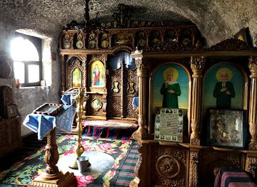 moldova/cave-monastery-in-old-orhei/nightclub/bosie-cave-monastery