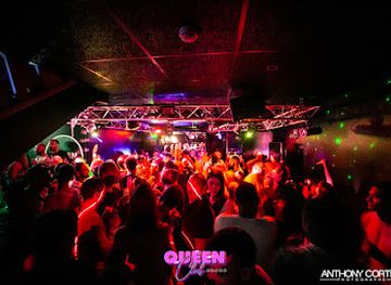 Queen club