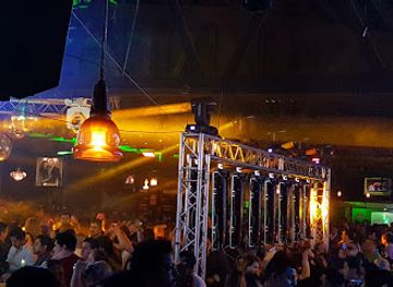 V Live Restaurant & Live Music Entertainment