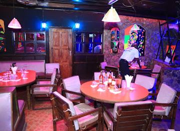 kenya/hell-s-gate-national-park/nightclub/shakatak-disco