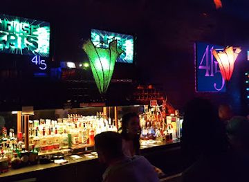 Bar 415