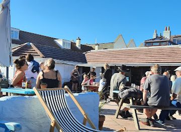 guernsey/alderney/nightclub/the-moorings