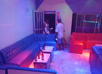 cameroon/banyang-mbo-wildlife-sanctuary/nightclub/ynot-snack-bar-nightclub