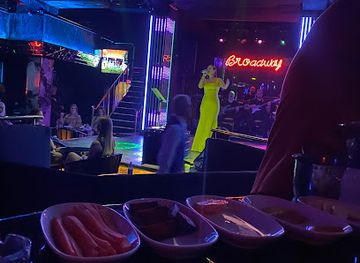 Brodway Night Club