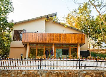 india/kaziranga-national-park/nightclub/mandu-the-escape-resort-kaziranga