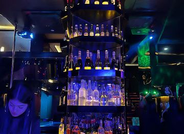 cambodia/oddar-meanchey/nightclub/croco-bar-club