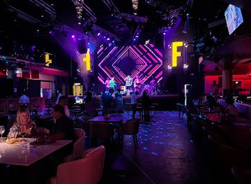 thailand/southern-thailand/nightclub/flame-phuket-town-restaurant-nightclub