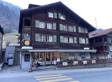 switzerland/lauterbrunnen-valley/nightclub/base-cafe