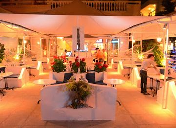 greece/rhodes/ialyssos/nightclub/keep-it-simple