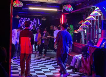 vietnam/red-river-delta/nightclub/the-lighthouse-bar