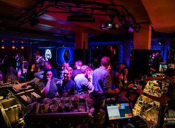 Rafinad People Night Club & Tusa Bar