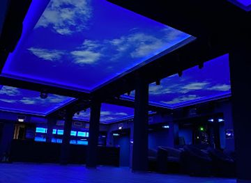 hungary/balaton-uplands/nightclub/tropical-garden-pub