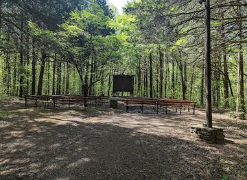 arkansas/devil-s-den-state-park/nightclub/amphitheater-at-devil-s-den-state-park