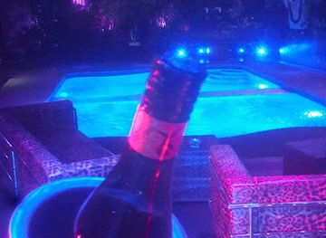 Club Paradise