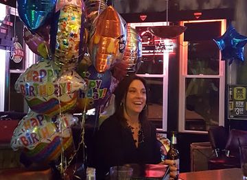 wisconsin/oshkosh/nightclub/cheatin-heart