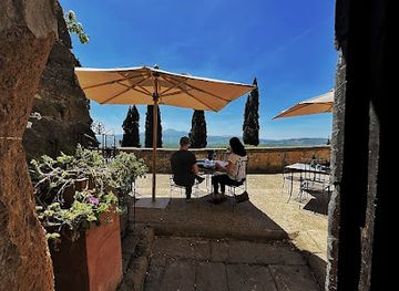 italy/val-d-orcia/nightclub/idyllium