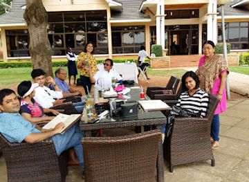 uganda/jinja-source-of-the-nile/nightclub/jinja-sailing-club