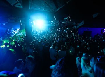 italy/lake-como/nightclub/villa-papaya