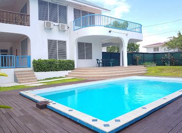 solomon-islands/lata/nightclub/prestige-apartments