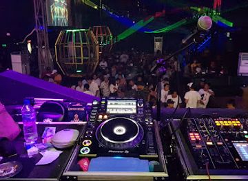 indonesia/surabaya/simokerto/nightclub/luxor-surabaya