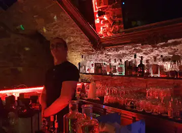 Le Valmont Club & Lounge