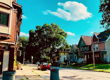 wisconsin/milwaukee/nightclub/chocolate-rose-lounge