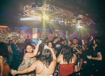 california/palm-springs/nightclub/pretty-faces-nightclub