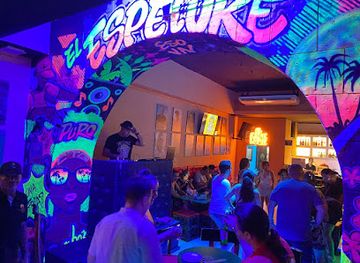 colombia/cartagena/getsemani/nightclub/el-espeluke