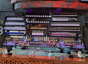 croatia/split/bacvice/nightclub/boiler-club-dining