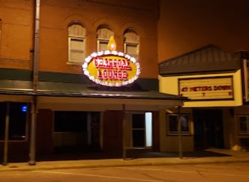 south-dakota/big-sioux-recreation-area/nightclub/charcoal-lounge