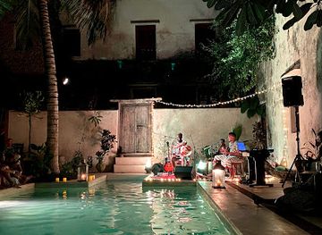 kenya/lamu/nightclub/moonrise-restaurant