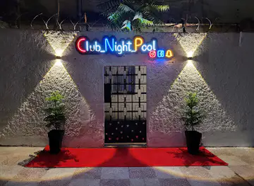 Club Night Pool