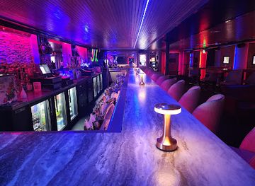 wisconsin/ice-age-trail/nightclub/lacage-niteclub