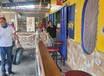 trinidad-and-tobago/san-juan-laventille/nightclub/double-s-bar