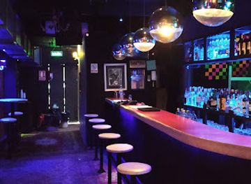 uruguay/soriano/nightclub/chains-pub