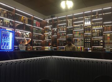 india/nashik/gangapur-road/nightclub/the-liquor-house-restaurant-and-bar