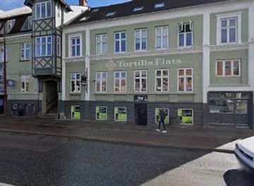 denmark/vejle/bar/the-knee-high-bar