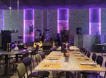 italy/matera/sassi-di-matera/nightclub/midnight-pub-live-matera