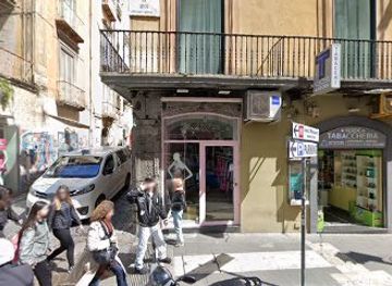 italy/naples/spaccanapoli/nightclub/rootz-klab