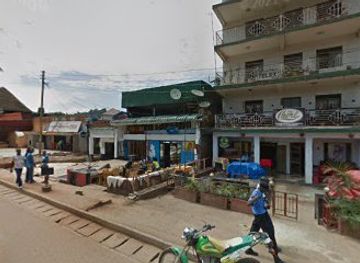 uganda/kampala/muyenga/nightclub/bambula-club-2